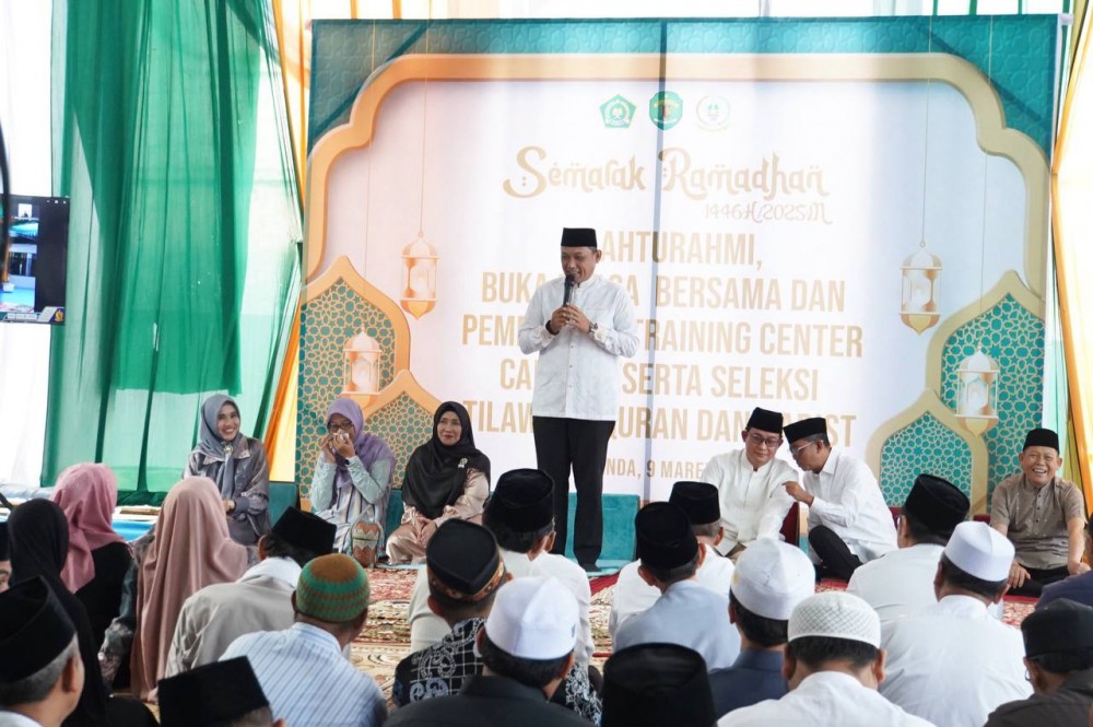 Buka TC Tilawatil Quran dan Hadist Kafilah Kaltim, Wagub Seno : Yakin Kafilah Kaltim Bisa Meski Sedang Berpuasa