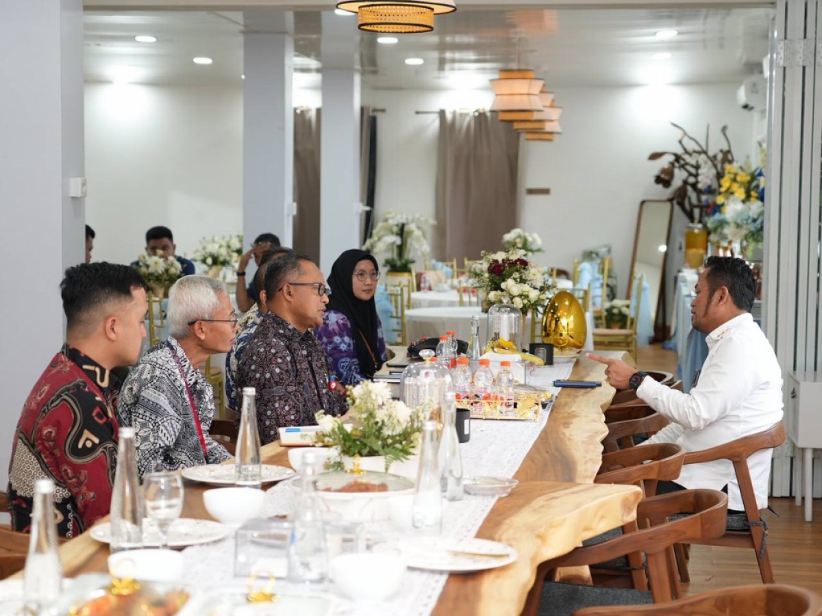 Terima Kepala OJK Kaltimtara, Gubernur Harum Yakin Ekonomi Kaltim Akan 'Terbang'