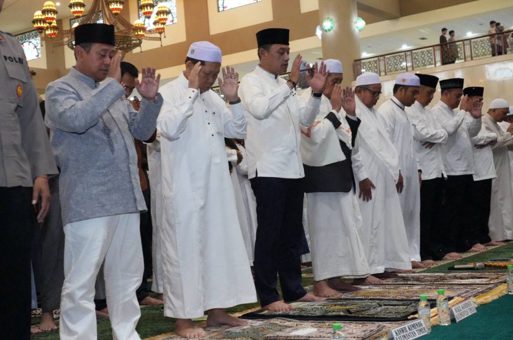 Salat Iduladha di Masjid Islamic Center Samarinda, Wagub Seno Doakan Seluruh Jemaah Haji Kaltim Selalu Dilindungi Allah SWT