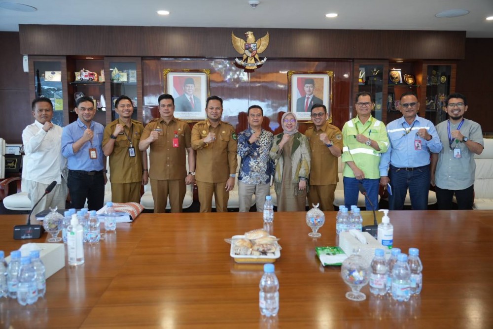 Gubernur Harum Terima Audiensi Forum PPM Minerba Kaltim, Tekankan Kepatuhan Tambang terhadap Regulasi dan Dampak Sosial