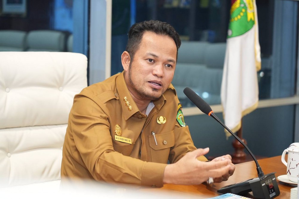 Prioritaskan Faktor Keselamatan, Gubernur Harum : Lebih Berbahaya Kalau Jembatan Mahakam Sampai Miring