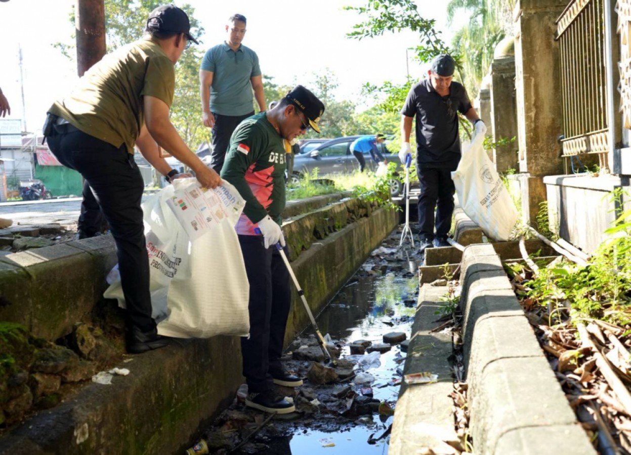 Peringatan Hari Lingkungan Hidup Sedunia 2025, Wagub Seno: Indonesia Targetkan 100% Pengelolaan Sampah Tahun 2029