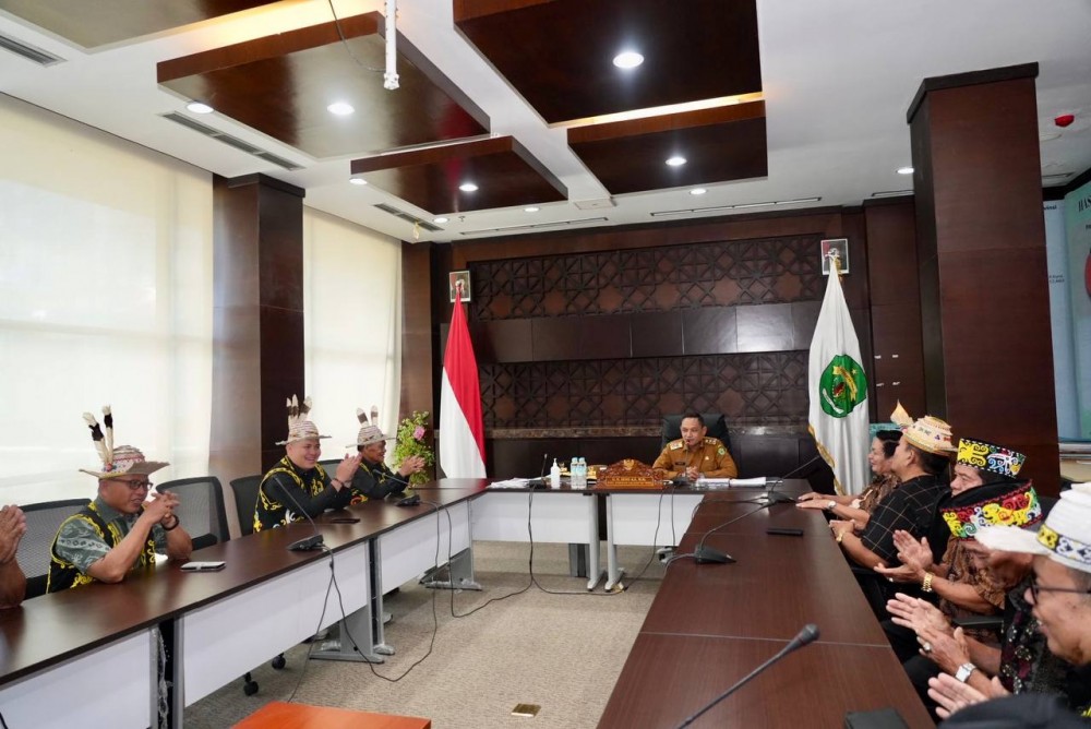 Wagub Seno Minta Kerukunan Dayak Kenyah Ikut Menyukseskan Program Gratispol