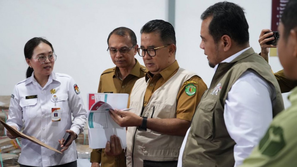 Tinjau Gudang Logistik KPUD Balikpapan, Akmal : Alhamdulillah Persiapan Sudah Sangat Bagus