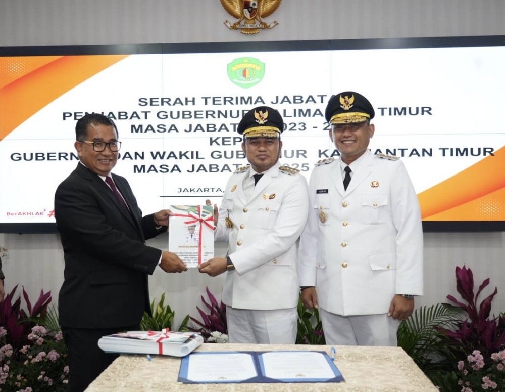 Sertijab Gubernur Kaltim. Gubernur Rudy : Jasa dan Kerja Nyata Pj Akmal Malik Dicatat Sejarah Tinta Emas