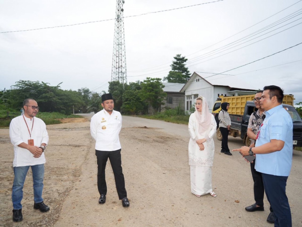 Gubernur Tinjau Ruas Jalan Kukar-Kubar