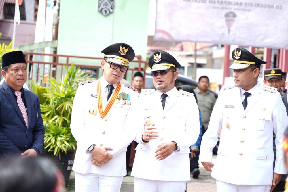 Tinjau Pelaksanaan MBG di SDN 015 Balikpapan Selatan, Wamendagri : Program Mulia Harus Dikawal