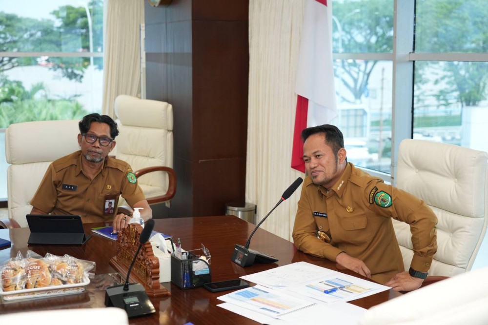 Evaluasi Kinerja Dispora Kaltim, Gubernur Harum Targetkan Tiga Besar PON XXII Tahun 2028 di NTB-NTT